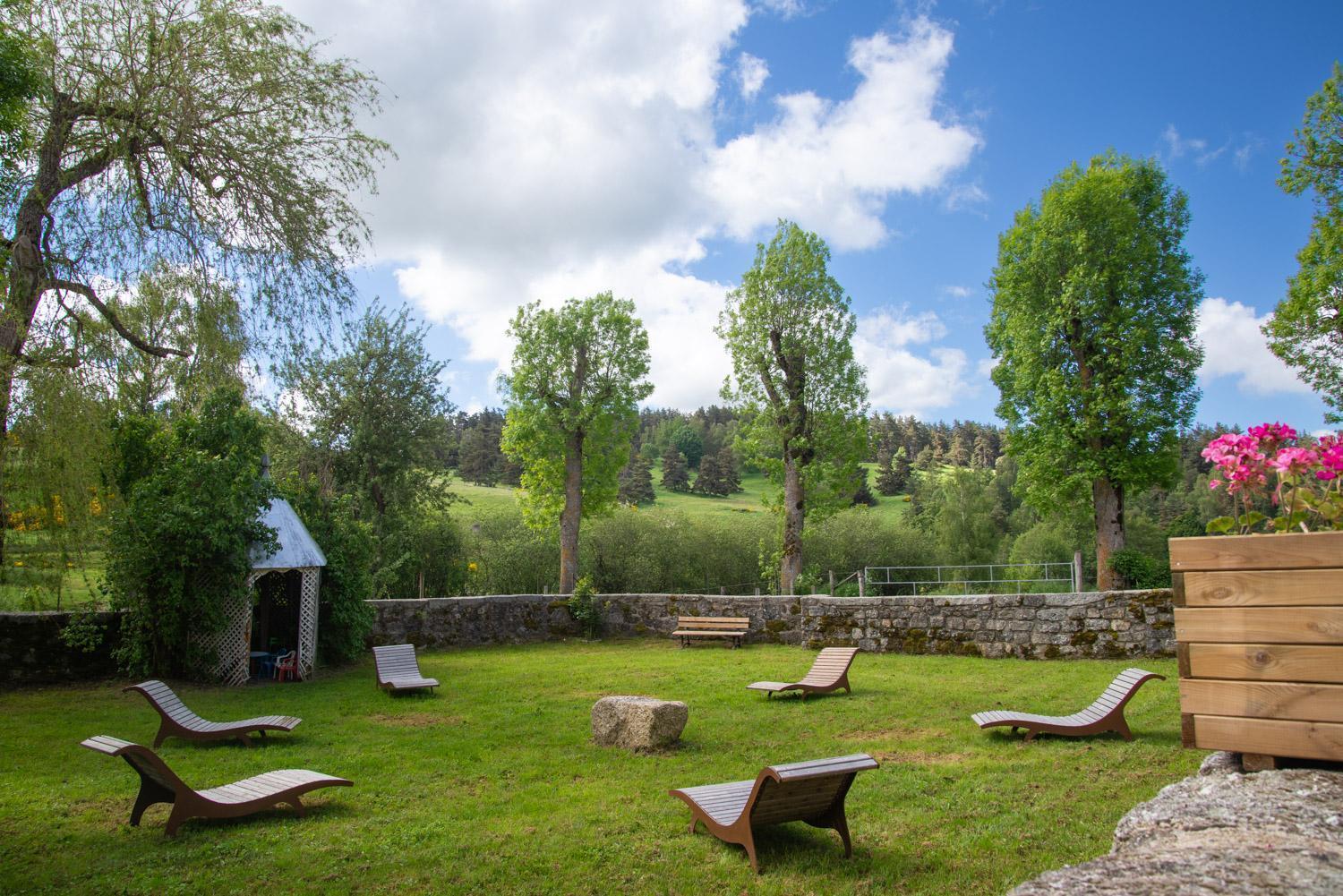 Gite De La Grange - Domaine De Coulagnettes Serverette Extérieur photo